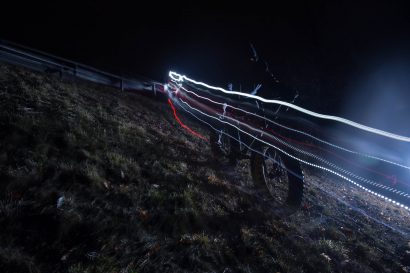 Action sport fotografie von zammgfasst augsburg Fatbike Fahrrad Nachts Downhill