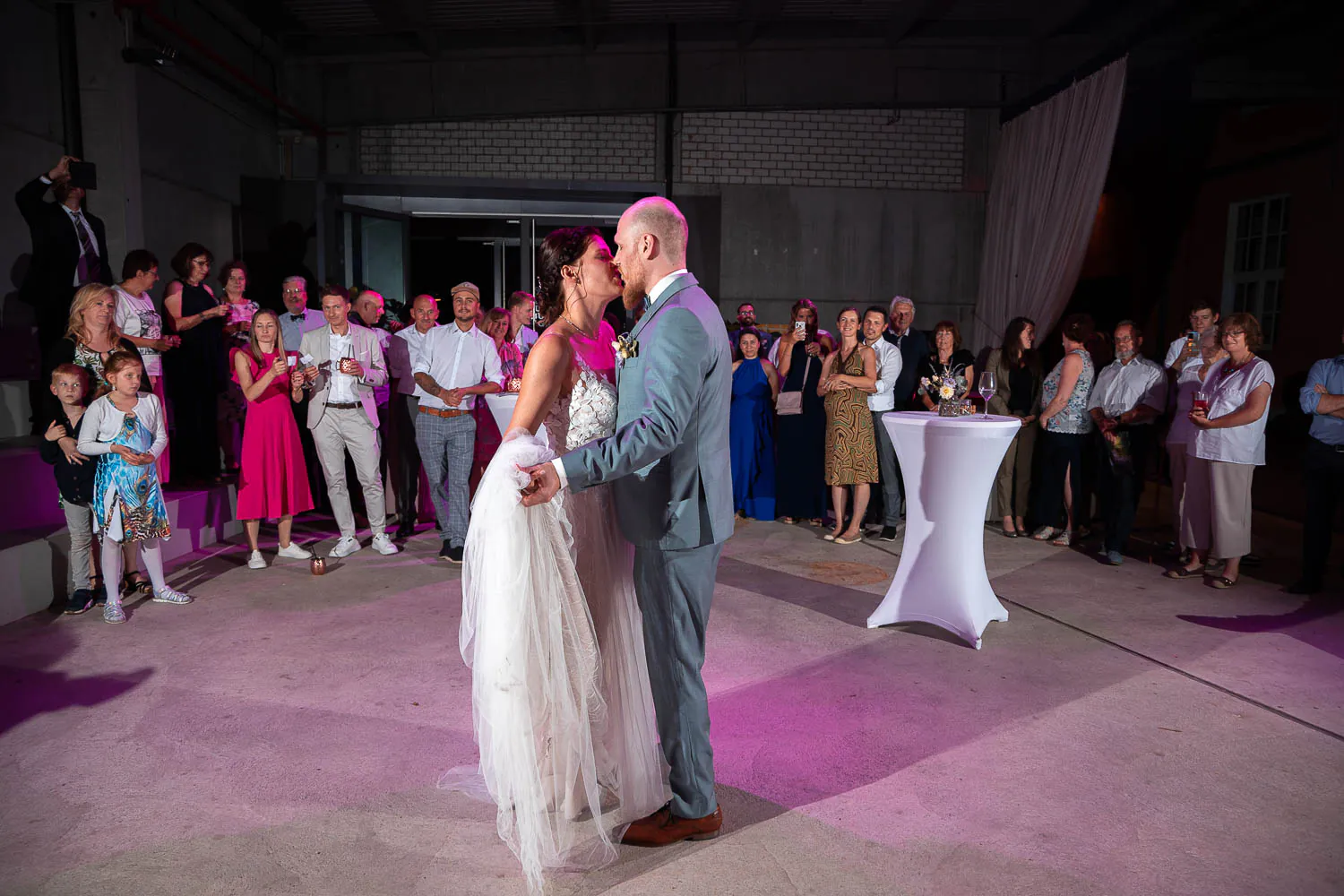 Hochzeitsreportage Augsburg – emotionale Hochzeitsfotos am Abend